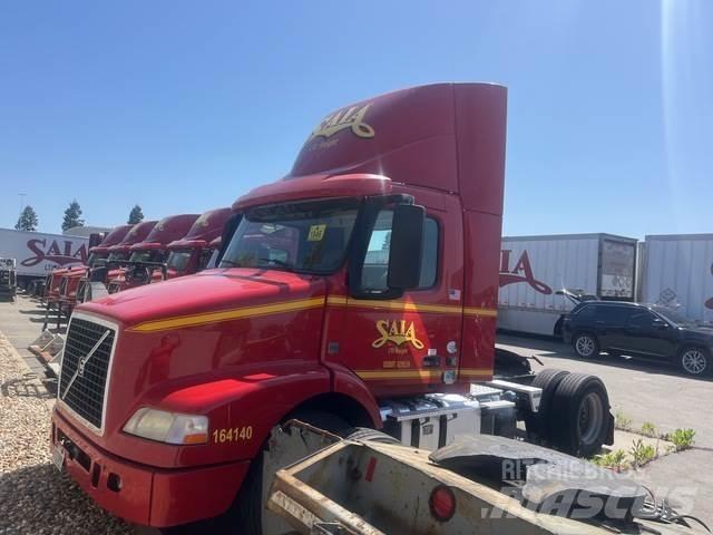 Volvo VNM42T Sadulveokid