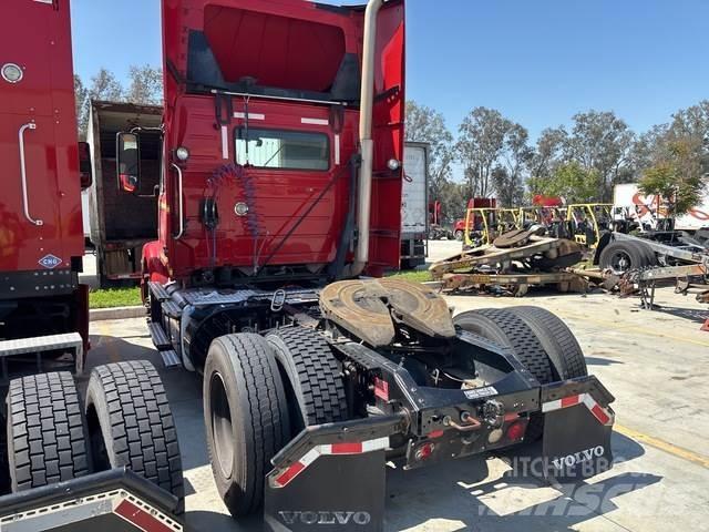 Volvo VNM42T Sadulveokid