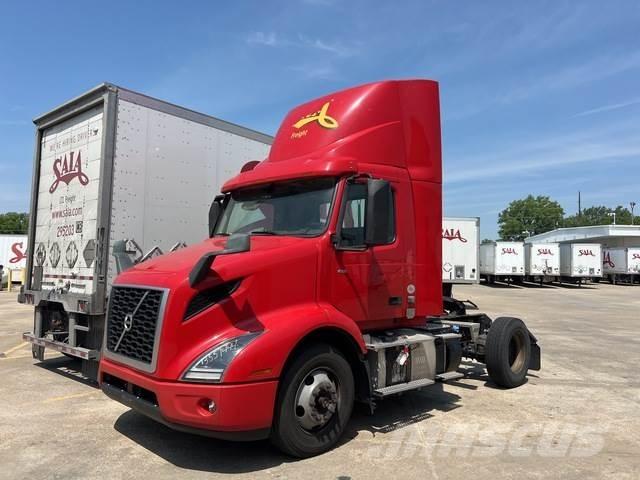 Volvo VNM42T Sadulveokid