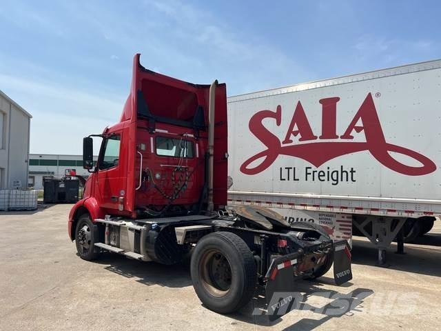 Volvo VNM42T Sadulveokid