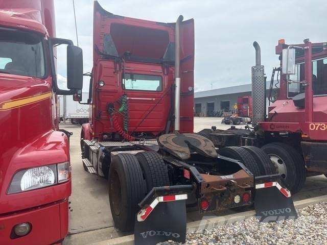 Volvo VNM42T Sadulveokid