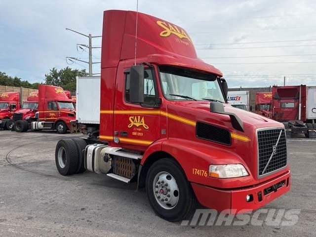 Volvo VNM42T Sadulveokid