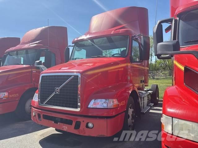 Volvo VNM42T Sadulveokid