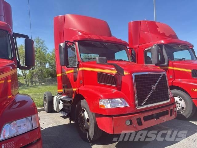 Volvo VNM42T Sadulveokid
