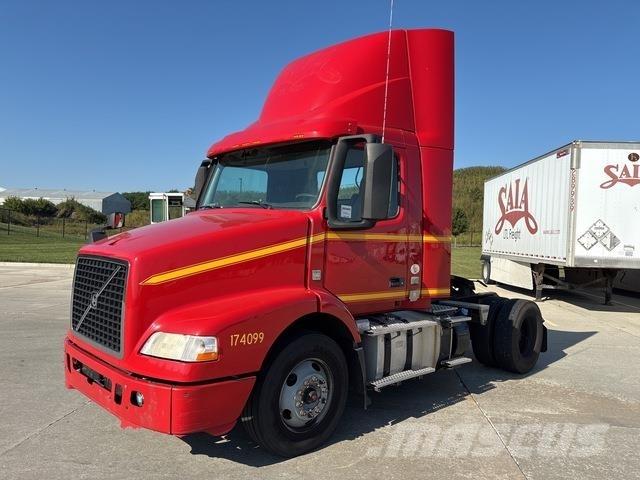 Volvo VNM42T Sadulveokid