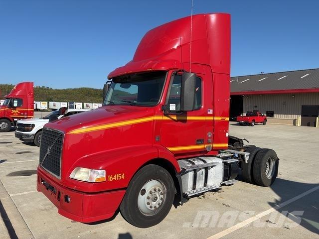 Volvo VNM42T Sadulveokid
