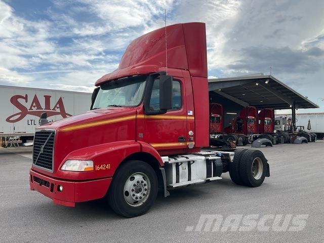 Volvo VNM42T Sadulveokid