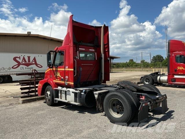 Volvo VNM42T Sadulveokid