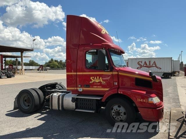 Volvo VNM42T Sadulveokid