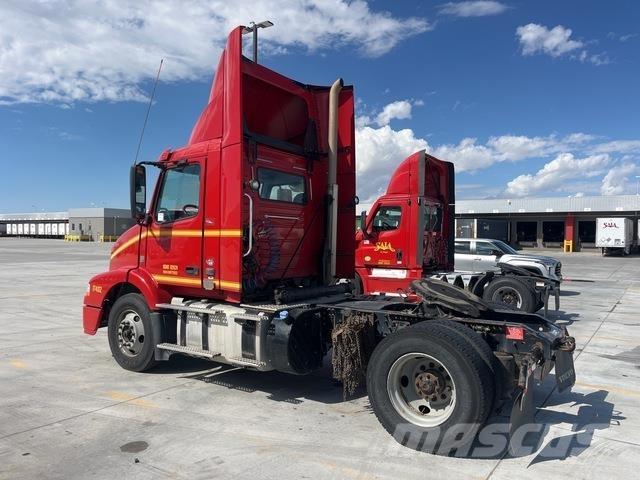 Volvo VNM42T Sadulveokid