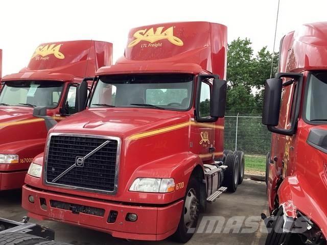 Volvo VNM64T Sadulveokid