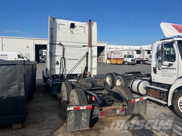 Volvo VNM64T Sadulveokid