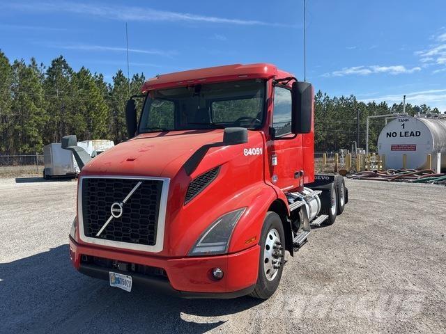 Volvo VNR Sadulveokid