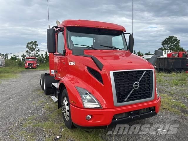 Volvo VNR Sadulveokid