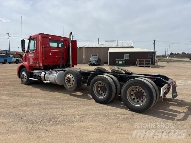Volvo VNR Sadulveokid