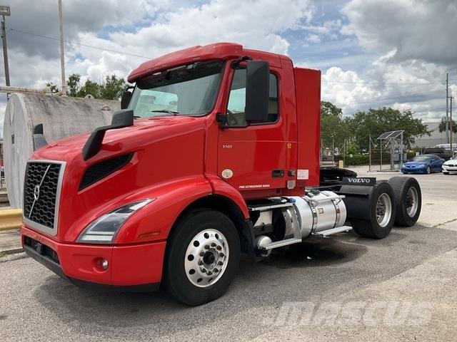 Volvo VNR Sadulveokid