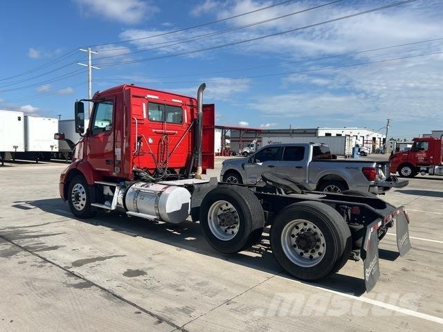 Volvo VNR Sadulveokid