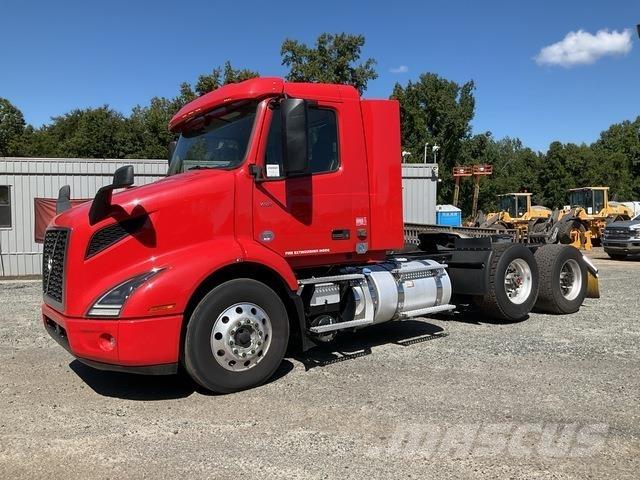 Volvo VNR Sadulveokid