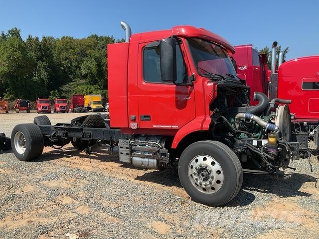 Volvo VNR Sadulveokid