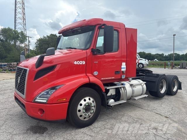 Volvo VNR Sadulveokid