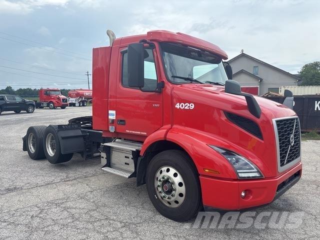 Volvo VNR Sadulveokid