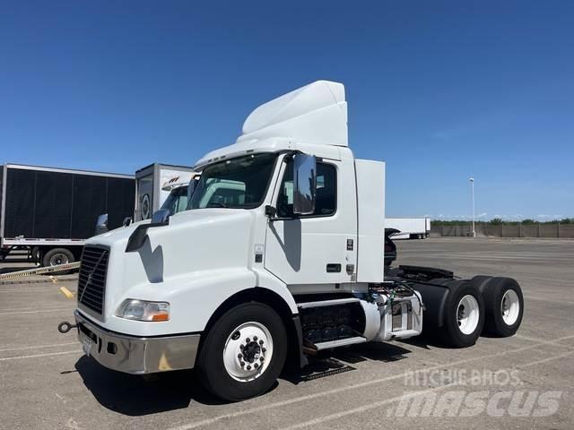 Volvo VNR64T Sadulveokid