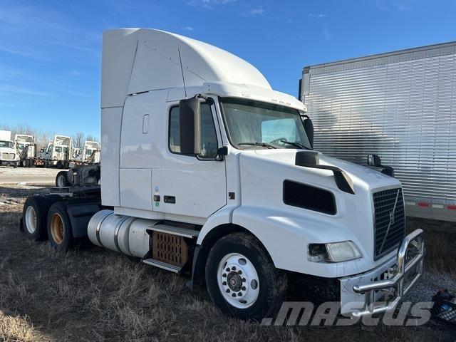 Volvo VNR64T Sadulveokid