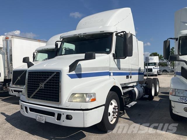 Volvo VNR64T Sadulveokid