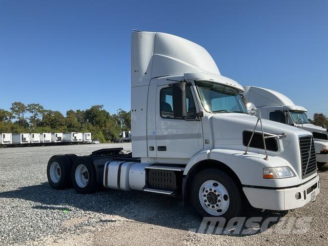 Volvo VNR64T Sadulveokid