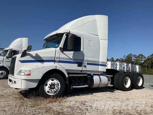 Volvo VNR64T Sadulveokid