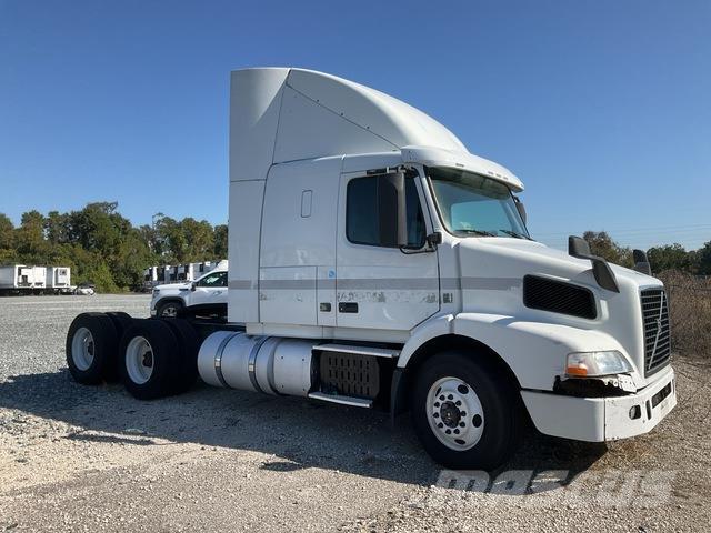 Volvo VNR64T Sadulveokid