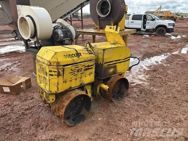 Wacker Neuson  Pinnasetihendajad