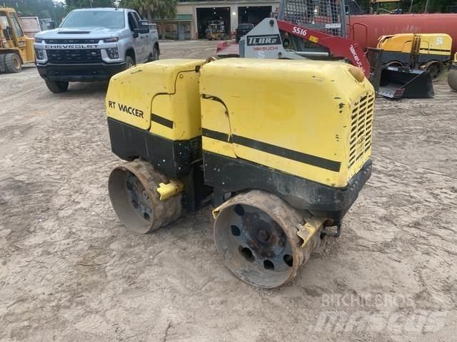 Wacker RT Pinnasetihendajad