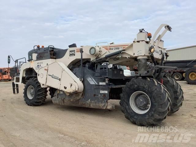 Wirtgen WR2000 Pinnasetihendajad