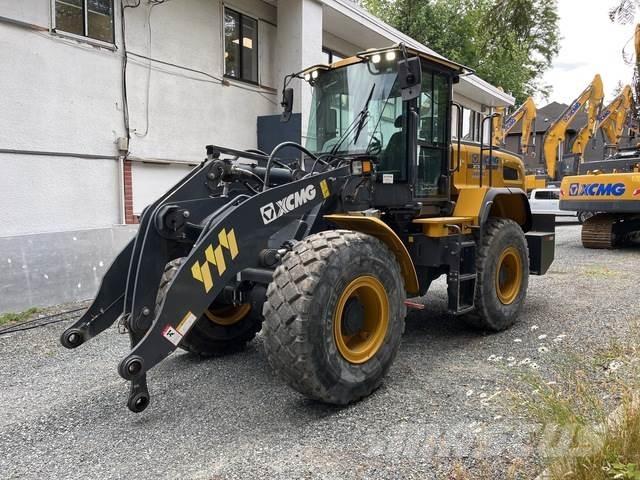 XCMG XC938U Rataslaadurid