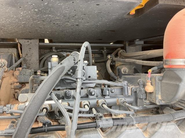 XCMG XE245DK Roomikekskavaatorid