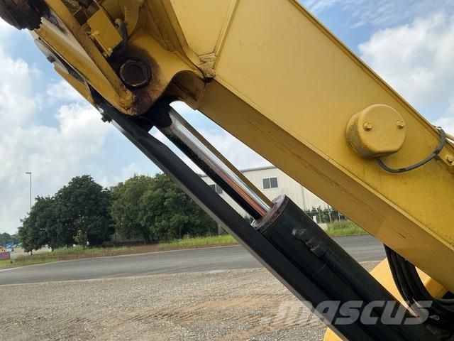 Yanmar B7-5B Roomikekskavaatorid