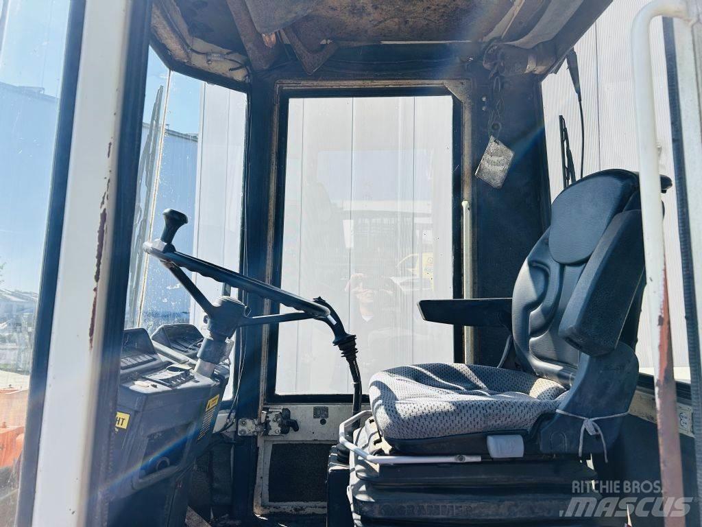 Schaeff KL835 Kompaktlaadurid