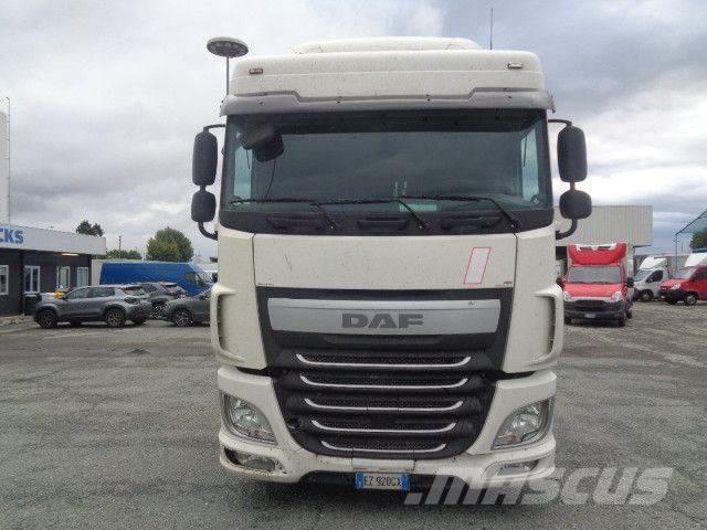 DAF XF460 Sadulveokid