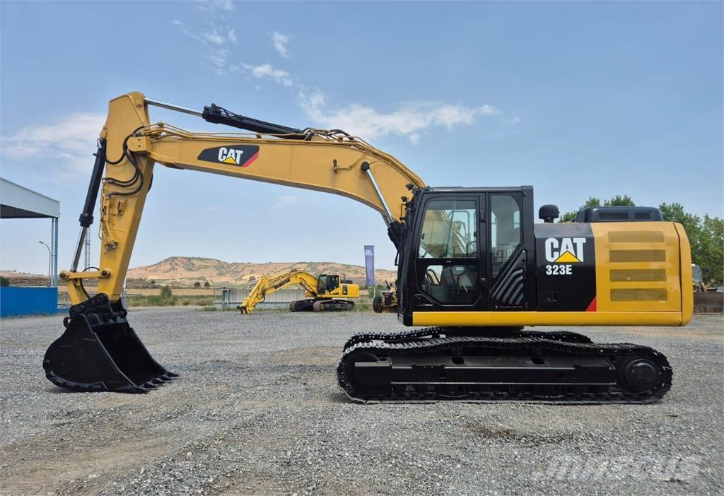 CAT 323ELN Roomikekskavaatorid