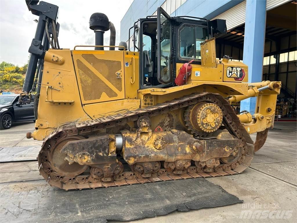 CAT D8T Buldooserid