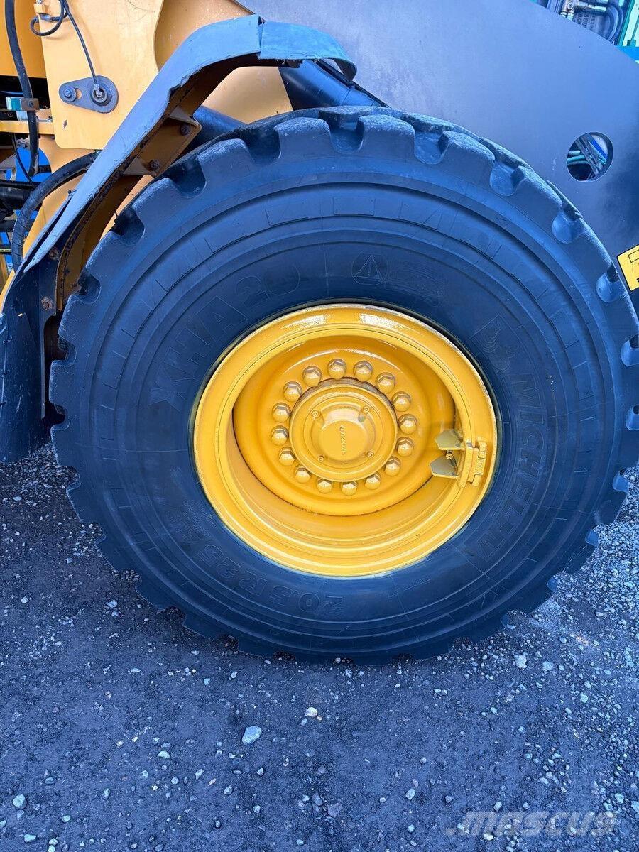 Volvo L70E Rataslaadurid