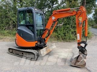 Hitachi ZX 22 Väikeekskavaatorid 7t-12t