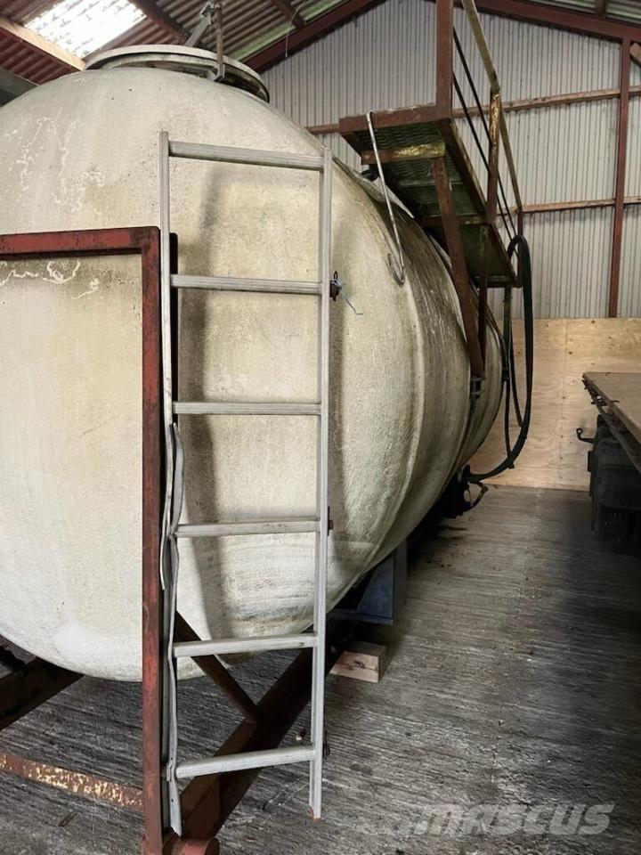  15.000 L vandtank Täitekolud, puhurid ja lifitd