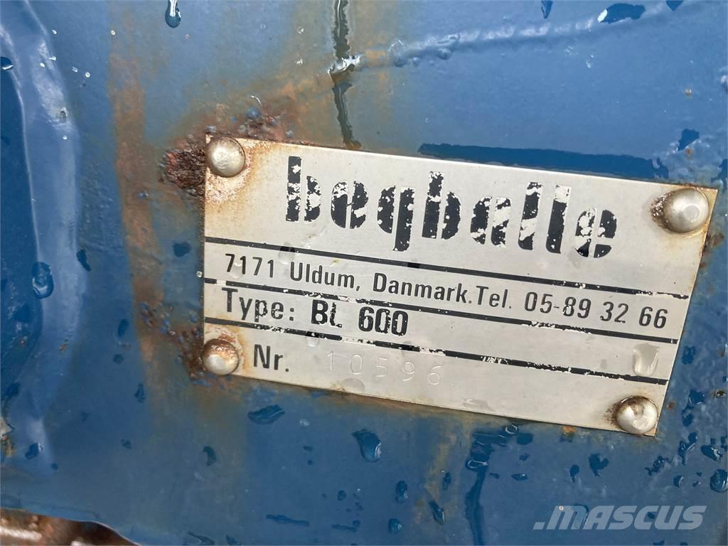 Bogballe BL1000 Väetisekülvikud pihustiga