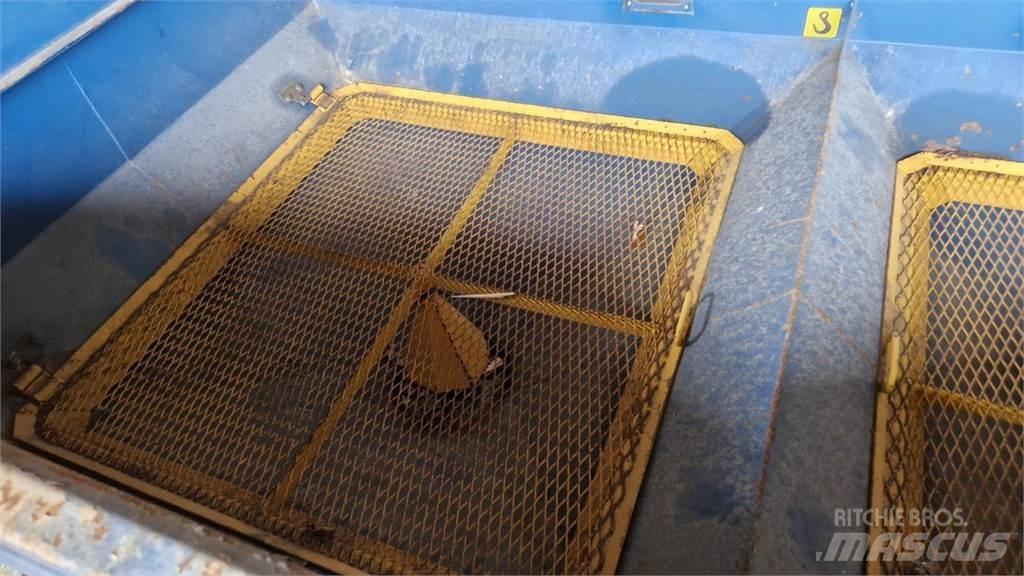 Bogballe E1000 Väetisekülvikud pihustiga