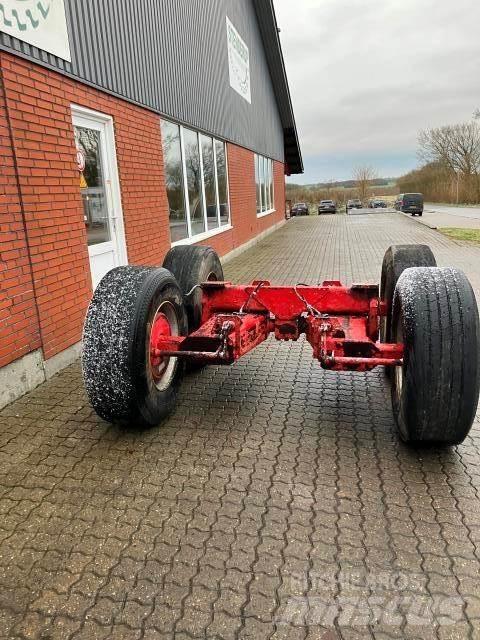  BOOGIE NR. 80 Kallurhaagised