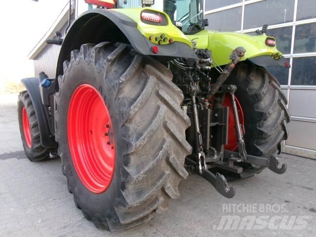 CLAAS AXION 800 Traktorid