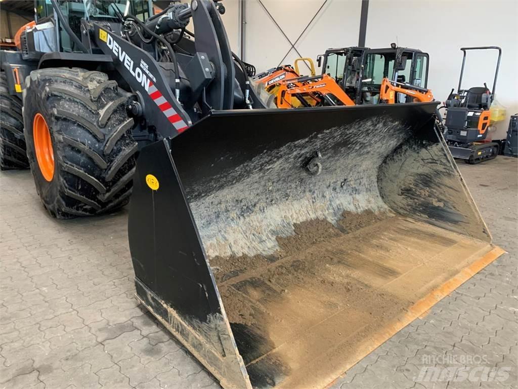 Develon DL280-7 Rataslaadurid