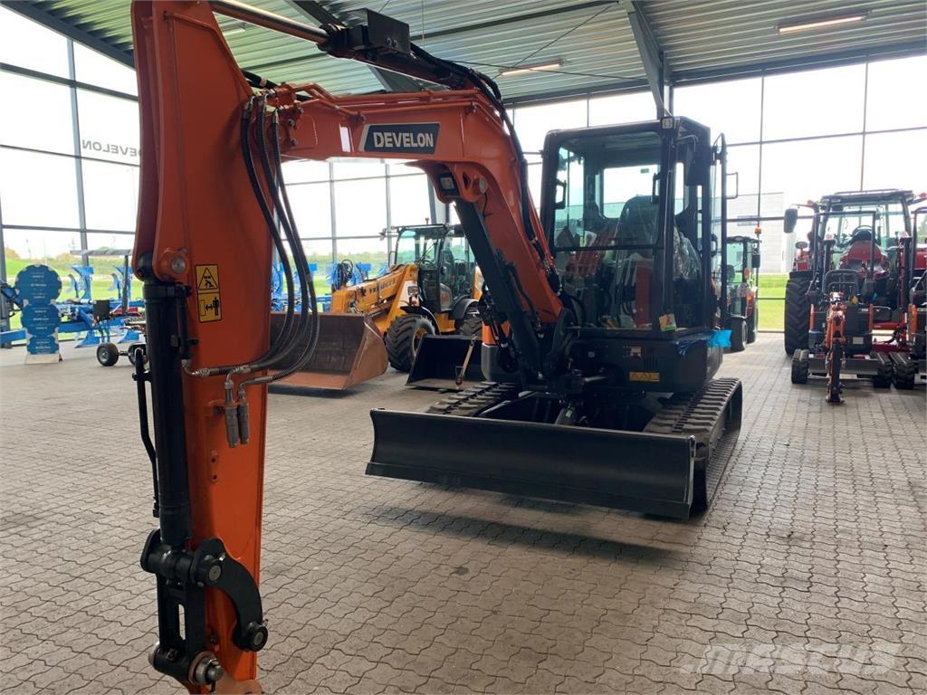 Develon DX63-7 Roomikekskavaatorid